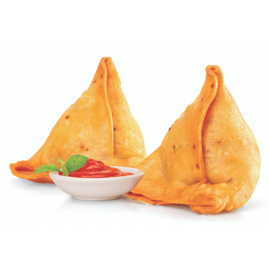 Punjabi Samosa with chutney and tea